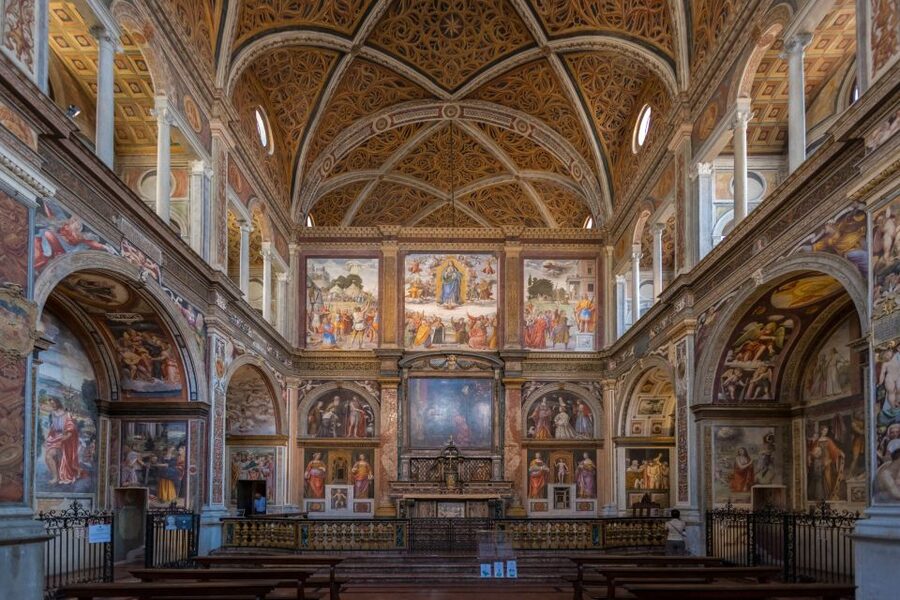 Milan: City Highlights Walking Tour with The Last Supper - The Duomo interior: why skip-the-line is the whole point