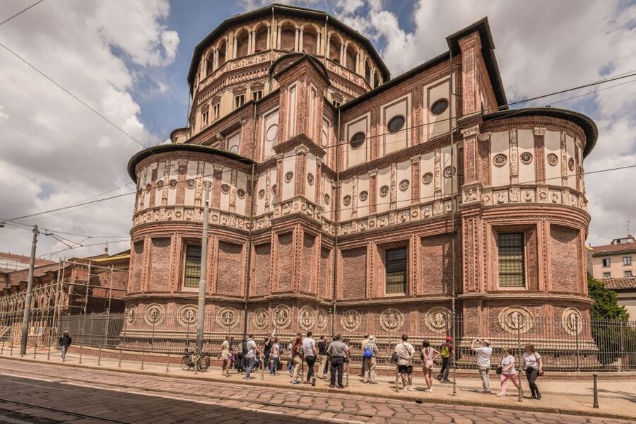 Milan: City Highlights Walking Tour with The Last Supper - Castello Sforzesco courtyards: turning names into a story