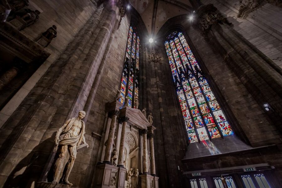 Milan Duomo and Rooftop 2-Hour Guided Tour - What Your Guide Points Out: Zodiac Lines, the Holy Nail, and Sept 14