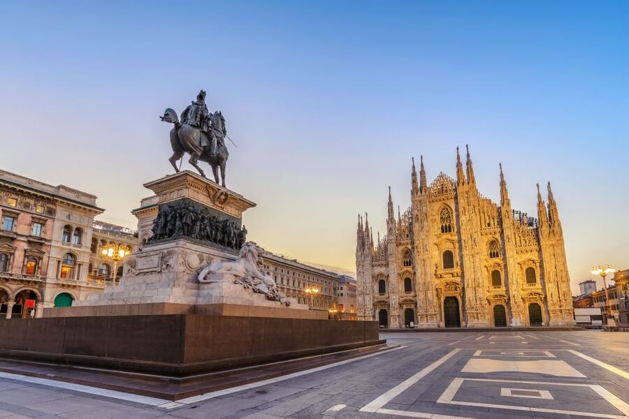 Milan: Duomo & Rooftop Tour with Optional Hop-On Hop-Off Bus - Why Milan’s Duomo and Rooftop Feel Like a Must-See