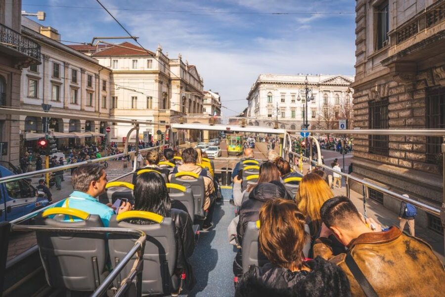 Milan: Gray Line Milan Open Tour Hop-On Hop-Off Bus Tour - Should You Book This Gray Line Milan Hop-On Hop-Off Bus Tour?