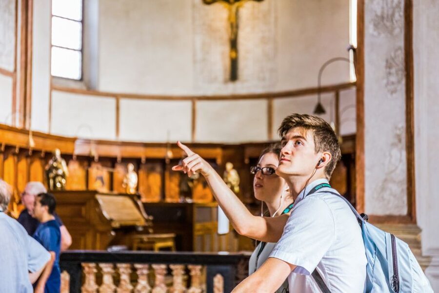 Milan: Guided Walking Tour & Last Supper Visit with Ticket - Price and value: why $101.96 can be worth it
