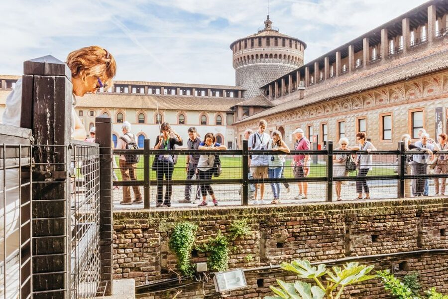 Milan: Guided Walking Tour & Last Supper Visit with Ticket - Skip the Long Wait for Leonardo at Santa Maria delle Grazie