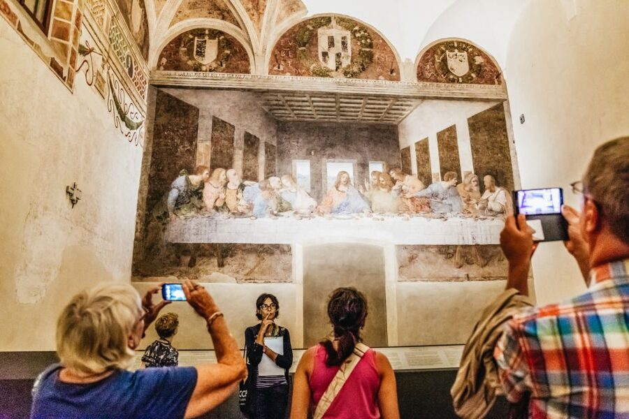 Milan: Guided Walking Tour & Last Supper Visit with Ticket - Headsets, pace, and guide personalities that actually change the tour