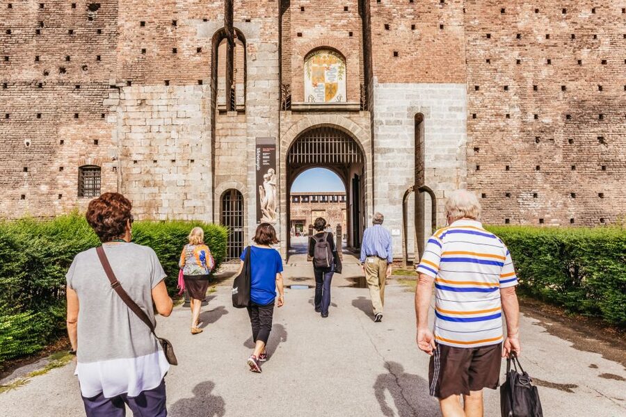 Milan: Guided Walking Tour & Last Supper Visit with Ticket - Your guided entry to The Last Supper, and what 15 minutes really means