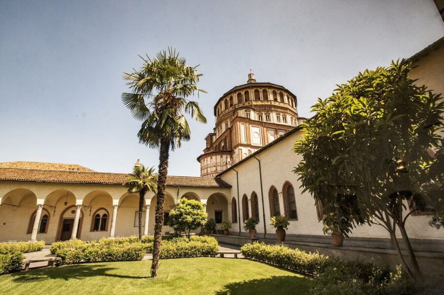 Milan: Guided Walking Tour with Last Supper Skip-the-Line - Duomo Square meeting point, and how to start without stress