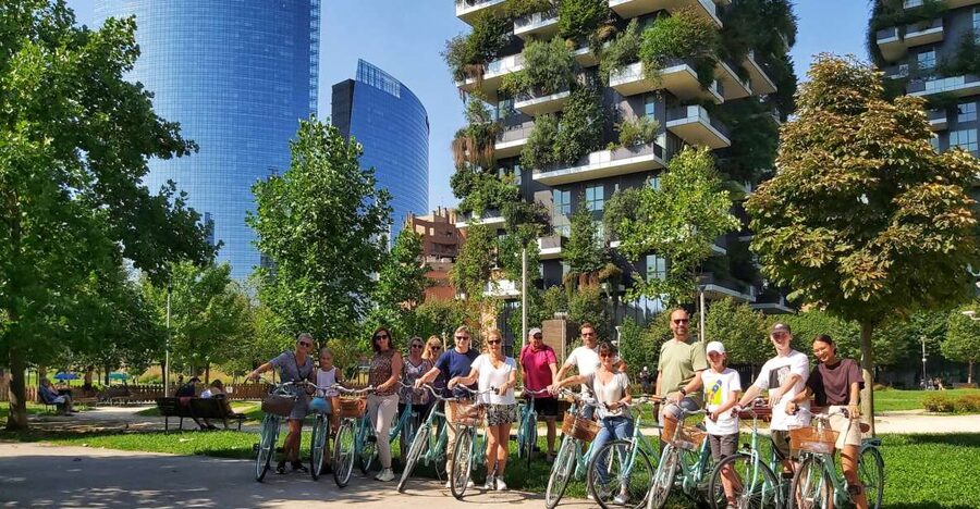 Milan: Highlights and Hidden Gems Guided Bike Tour - Why bike highlights feel smarter than hopping between sites