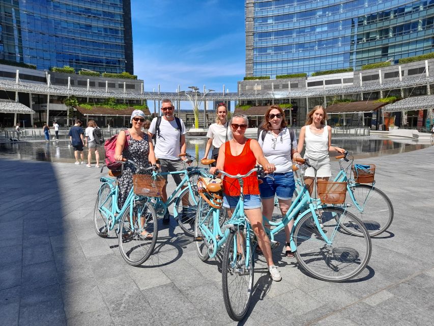 Milan: Highlights and Hidden Gems Guided Bike Tour - Brera: art-heart energy and the Pinacoteca stop