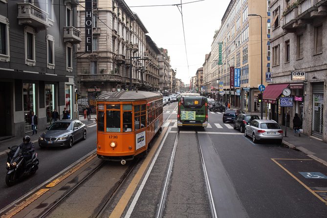 Milan Hop-On Hop-Off Bus Tour with Four Routes - Weather, crowd levels, and the “when not to expect perfection” part