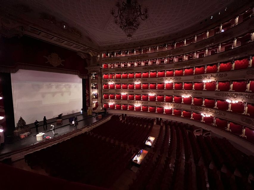 Milan: La Scala Theatre Skip-the-line Guided Tour - Practical Tips for a Smoother One-Hour Visit