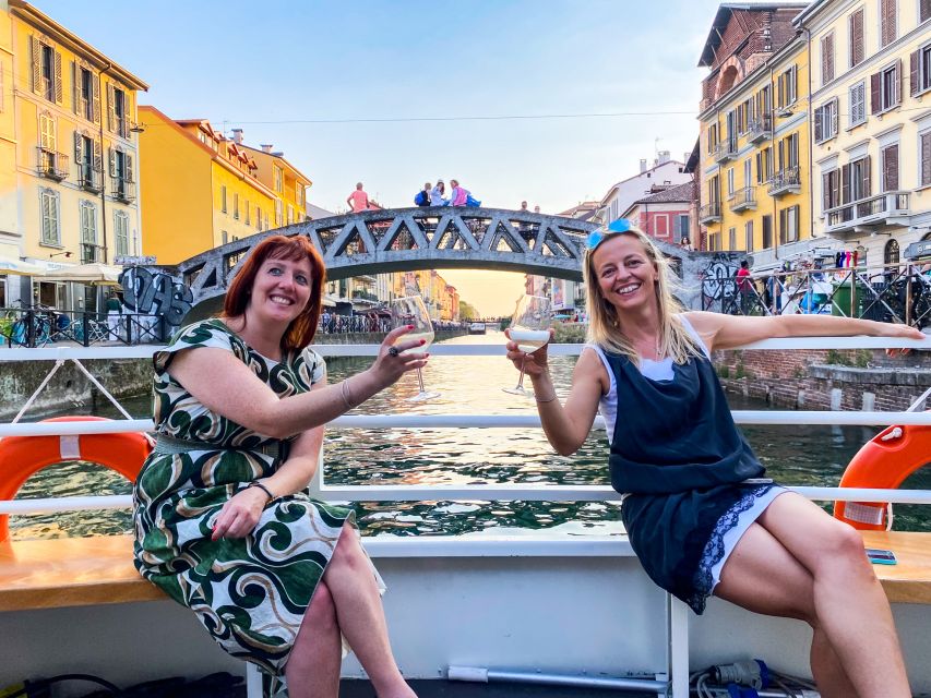 Milan: Navigli District Canal Boat Tour with Aperitivo - Navigli After Dark, a 50-Minute Sanity Saver