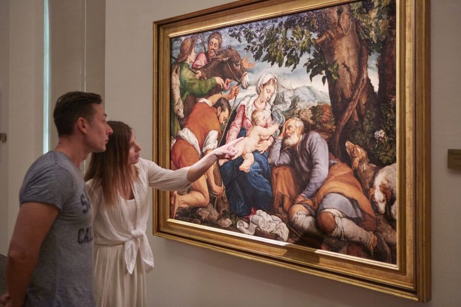 Milan: Pinacoteca Ambrosiana & da Vinci Codex Exhibition - The Leonardo da Vinci Codex Atlanticus drawings, the real reason to book