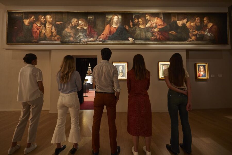 Milan: Pinacoteca Ambrosiana & da Vinci Codex Exhibition - Renaissance painting highlights: Botticelli, Tiziano, and Caravaggio