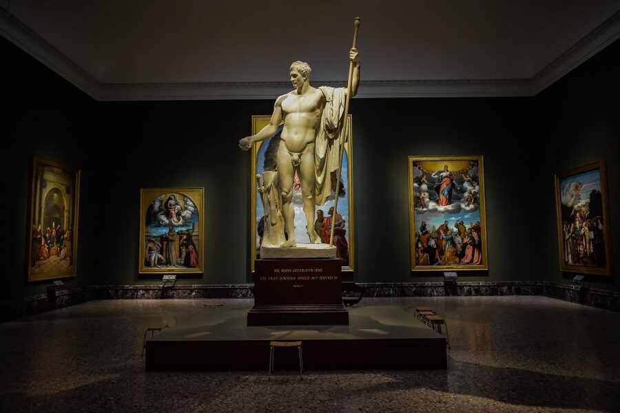 Milan: Pinacoteca Art Gallery and Brera District Guided Tour - Brera district walk: the Milan you can feel in your legs