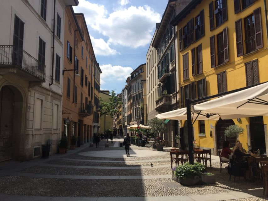 Milan: Pinacoteca Art Gallery and Brera District Guided Tour - What the itinerary feels like day-of