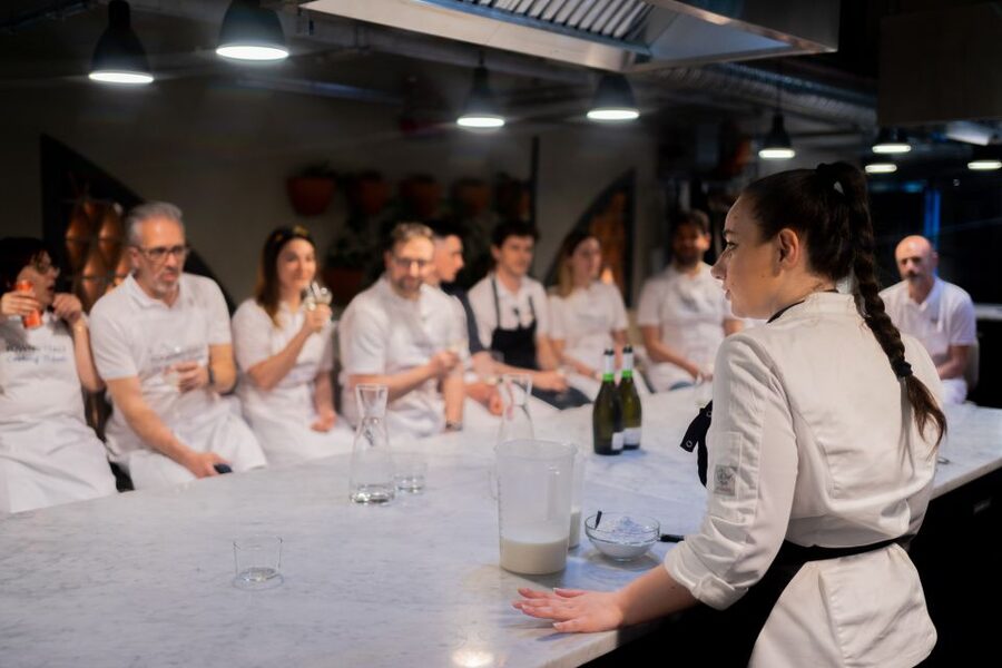 Milan: Pizza or Pasta and Gelato-Making Class with Wine - Wine, Dinner, and the Part That Feels Like a Milan Night Out