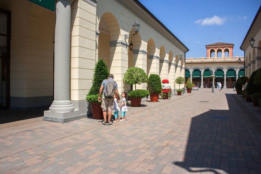 Milan: Serravalle Designer Outlet Roundtrip Bus Transfer - Key Points That Matter Before You Go