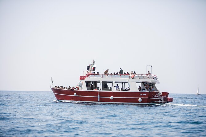 Mini-cruise tour to the Caves of Santa Maria di Leuca - Santa Maria di Leuca caves, a fast cruise with water-level views