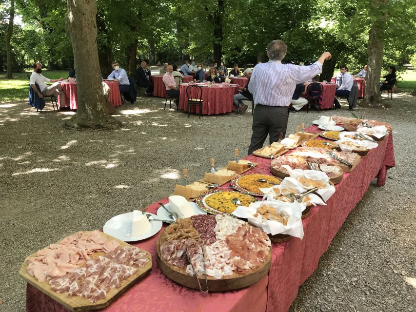 Modena: Balsamic Lunch with Vinegar Cellar Tour and Tasting - The tasting on teaspoon: 12-year minimum and over 25-year balsamic