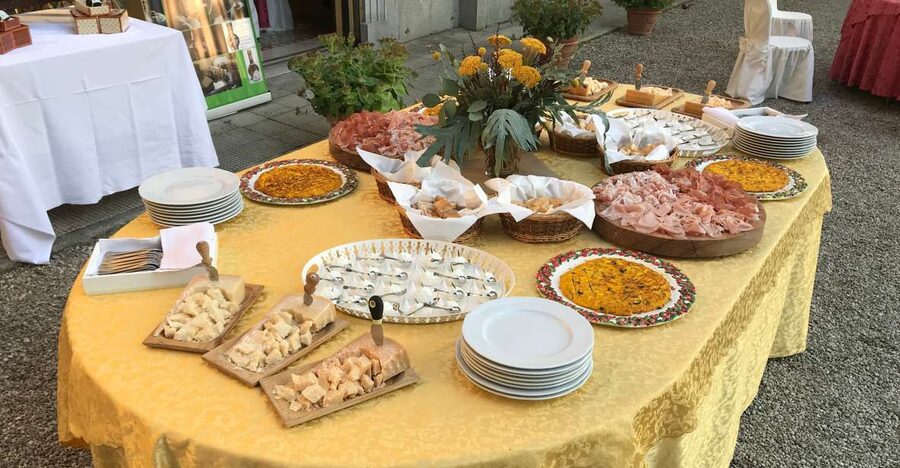 Modena: Balsamic Lunch with Vinegar Cellar Tour and Tasting - Price and value: $45 for vinegar, lunch, and a real teaching moment