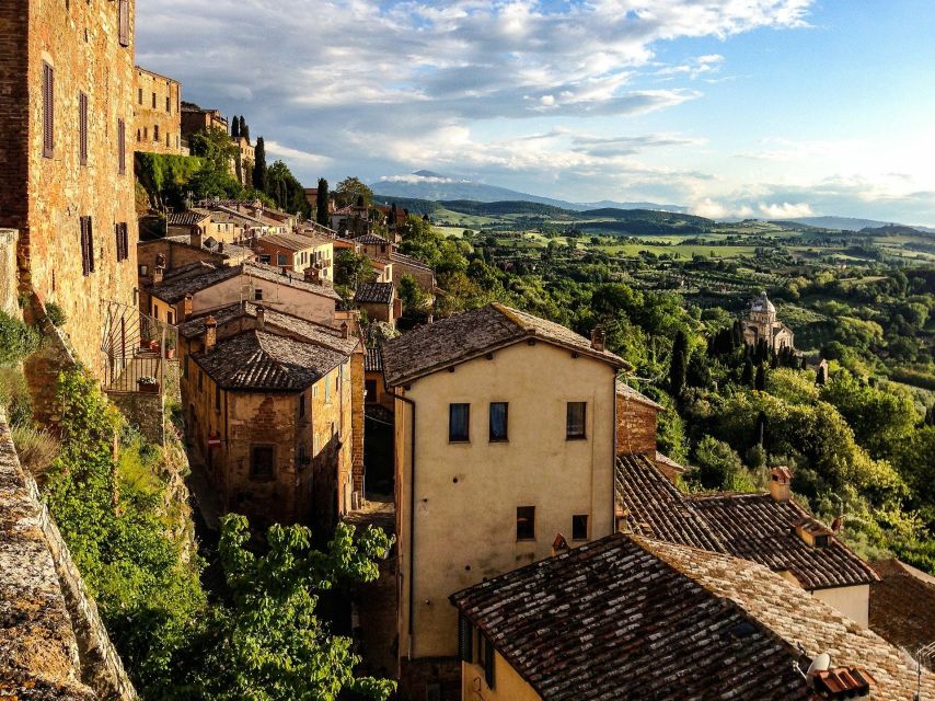 Montepulciano: Winery Tour and Tasting - Entering Talosa Cantina Storica’s 16th-Century Underground Vaults