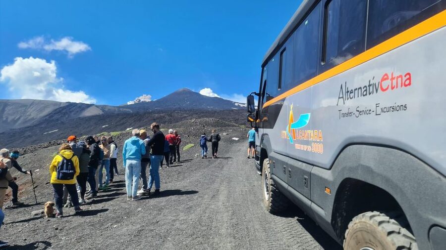 Mount Etna: Ascent to 2800m by 4x4 - The high-altitude hike near 2865m, short on time, big on payoff