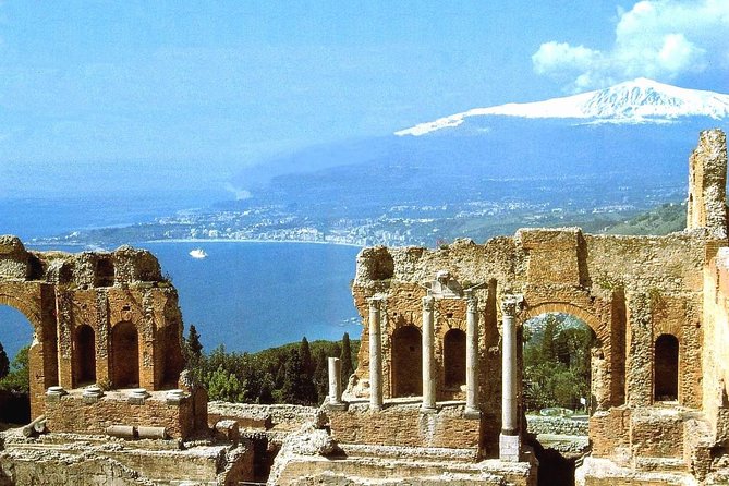 Mt. Etna and Taormina village full day tour from Catania - Small group and guides: where the experience really gets personal