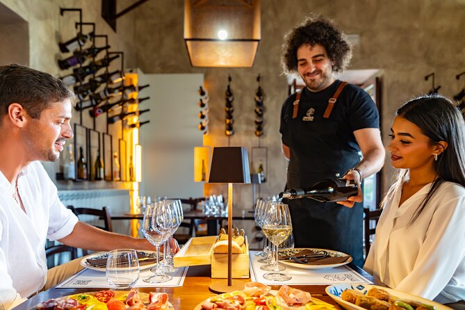 Mt Etna and Wine tasting tour from Catania - Getting from Catania to Etna, pickup and pacing