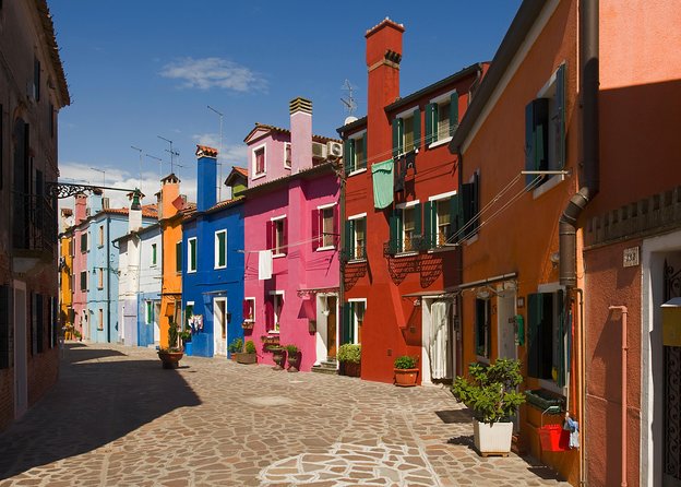 Murano, Burano and Torcello Half-Day Sightseeing Tour - Isola di Murano: Glassblowing, Mosaics, and Why This Stop Matters