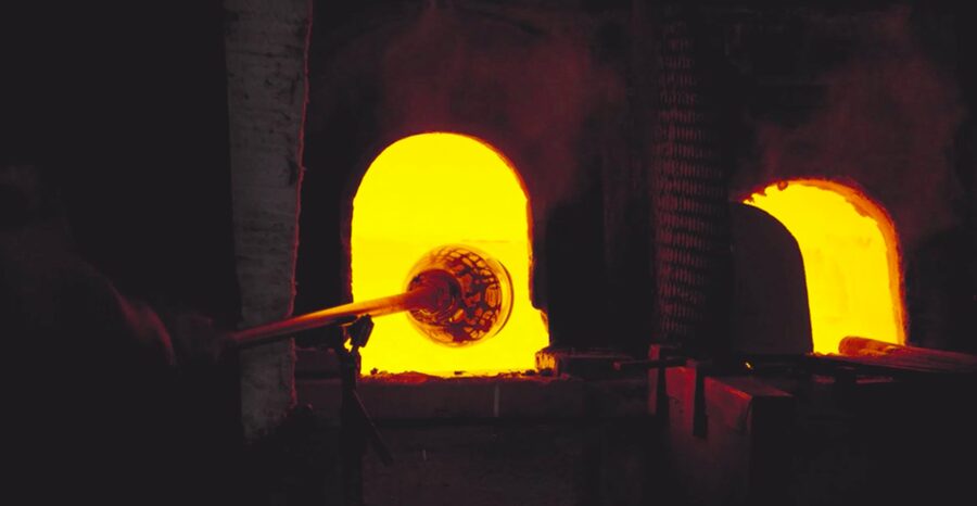 Murano: Glass Blowing Demonstration and Artistic Glass Gift - Murano glass blowing at Gino Mazzuccato, in a former monastery