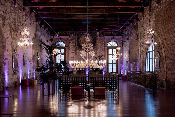 Murano Glass Blowing Demonstration - The Glass Cathedral - A balanced read on the experience style