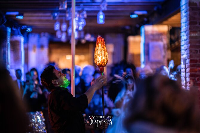 Murano Glass Blowing Demonstration - The Glass Cathedral - What happens during the 25-minute Murano glassblowing show