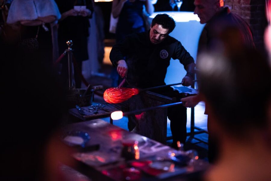 Murano: Glass Blowing Demonstration with Optional Drinks - Check-in at the Glass Cathedral, then get your seat fast