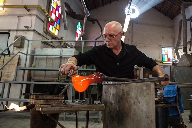 Murano Glass Experience With a Visit to a Burano Lace Island - A Private Boat Through the Venice Lagoon, Then Two Island Worlds
