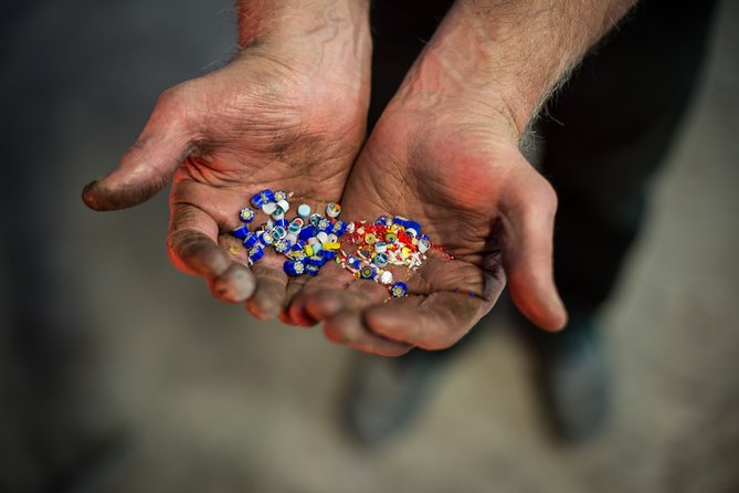 Murano Glass Experience With a Visit to a Burano Lace Island - Cruising to Burano: Color, Canals, and Easy Photo Time