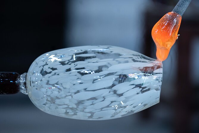 Murano Glass Factory Experience: A Workshop in Venice - The factory tour and the showroom discount: where the line between craft and shopping shows up