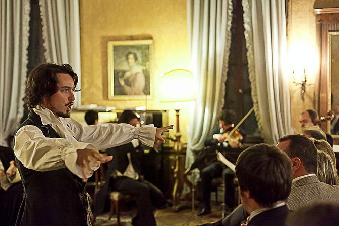 Musica a Palazzo 'Traveling Opera' Performance in Venice - Choosing between The Barber of Seville, La Traviata, and Rigoletto