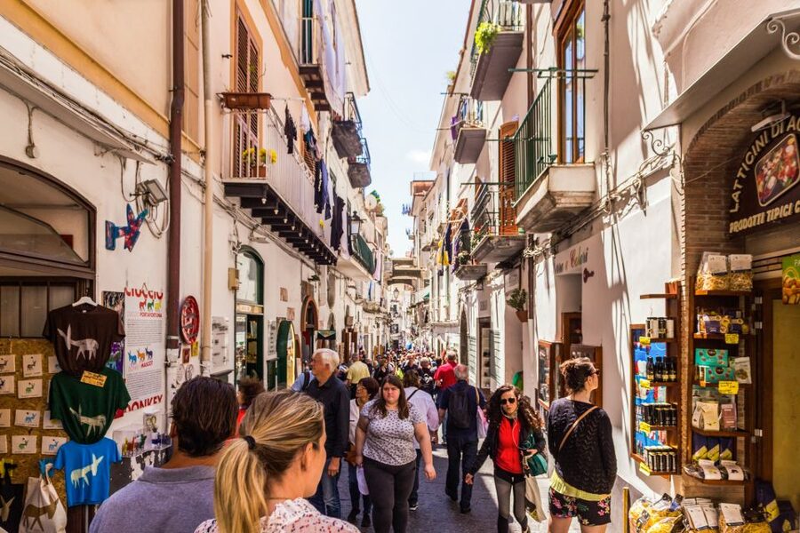 Naples: Boat Tour to Positano, Amalfi and Ravello - Back to Naples: cruising time again, not just transit