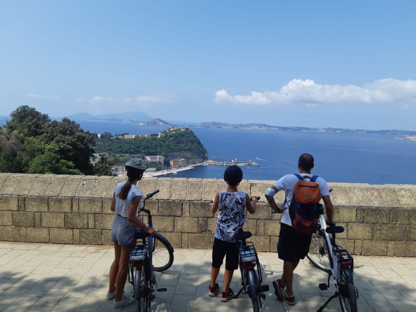 Naples: City Highlights Guided Bike Tour - Castel dell’Ovo and the bay: seaside stone, then back into city life