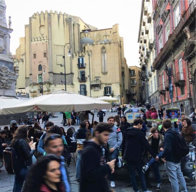 Naples: Guided Pub Crawl in the Old Town - Finding the start fast: Toledo Metro and Il cavaliere di Toledo