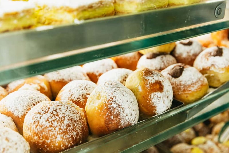 Naples: Guided Street Food Tour with Spritz - Should You Book This Naples Street Food Tour?