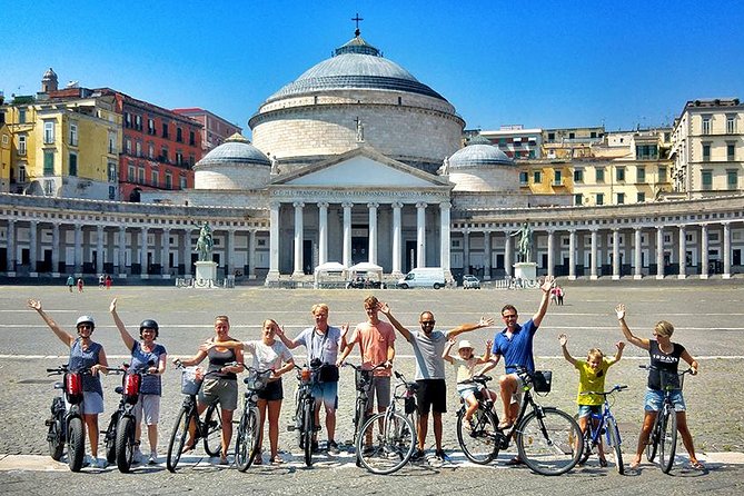 Naples Guided Tour by Bike - The quick reality check: Naples by bike is fun, not fragile
