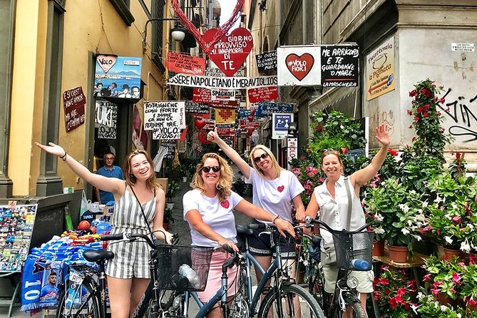Naples Guided Tour by Bike - How the guide makes traffic manageable (the part you really pay for)