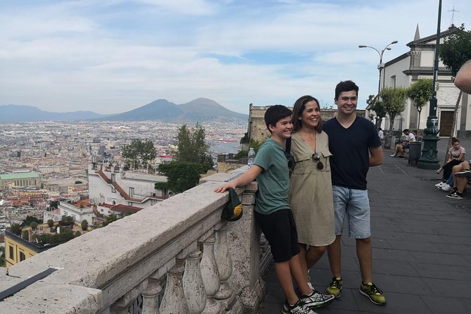 Naples Panoramic Walking Tour: From the Hills to the Center - Stop 3: the longest street and your balcony views