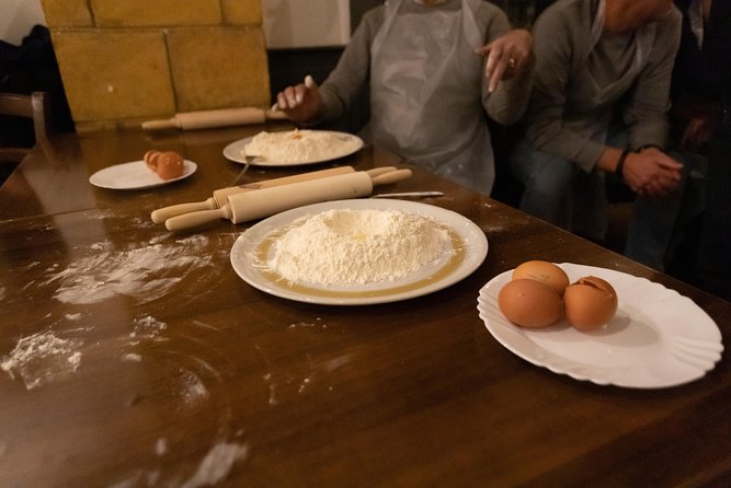Naples Pasta Class: Fettuccine & Ravioli with Grandma’s Recipe - Group size, attention, and why the chefs feel like part of the meal