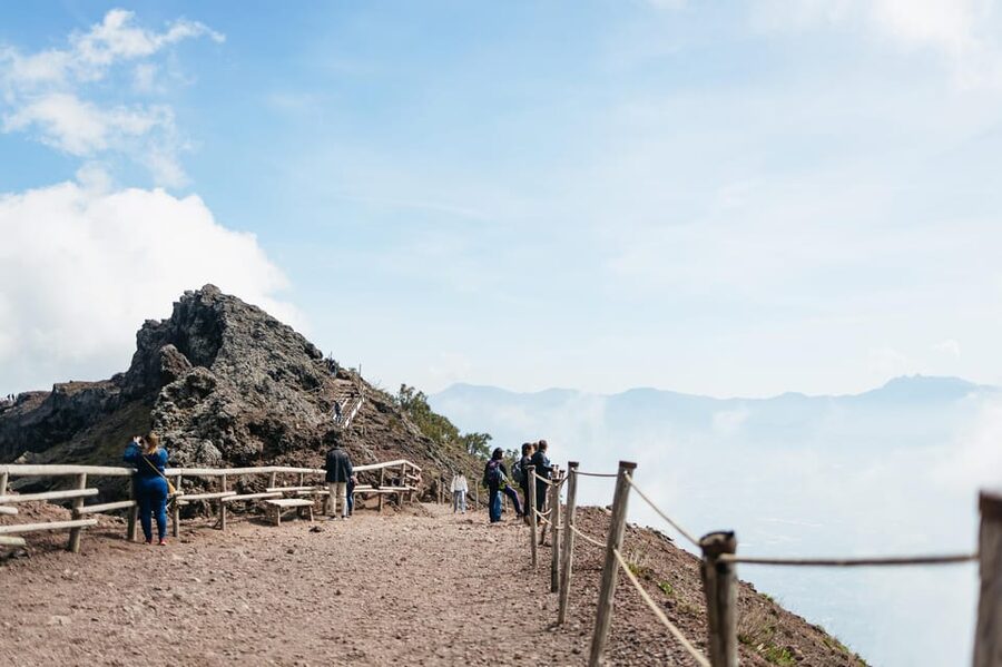 Naples: Pompeii and Mt. Vesuvius with Lunch and Wine Tasting - Vesuvius Hiking: Crater Views or Hell Valley Lava Caves