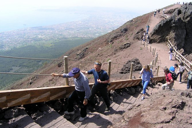 Naples: Pompeii & Mt Vesuvius All-Inclusive Small Group w/ Lunch - Price and value: what you get for $131.57