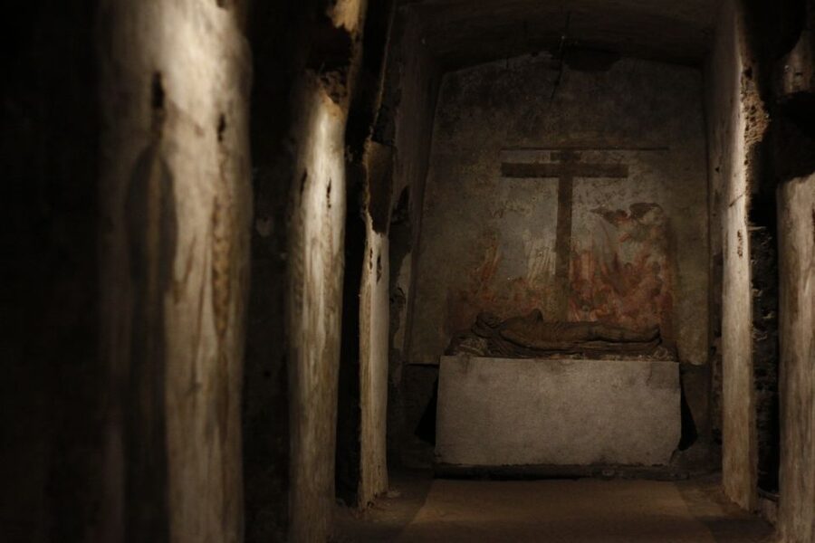 Naples: San Gaudioso Catacombs Guided Tour - Frescoes, Mosaics, and the Skull Motifs That Stick in Your Memory