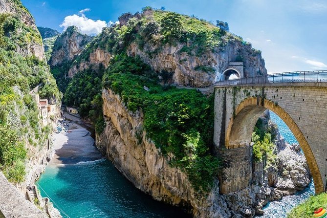 Naples Shore Excursion: Private Tour to Sorrento, Positano, and Amalfi - Amalfi: classic architecture, tight time, and why traffic is part of the deal