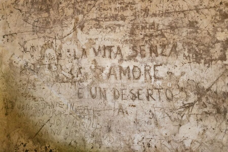 Naples: Spanish Quarters Underground Guided Tour - Value Check: Why $17 for One Hour Can Be a Smart Naples Buy
